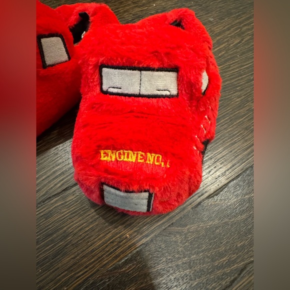 Fire truck slippers. Toddler size 9/10. - Picture 7 of 9